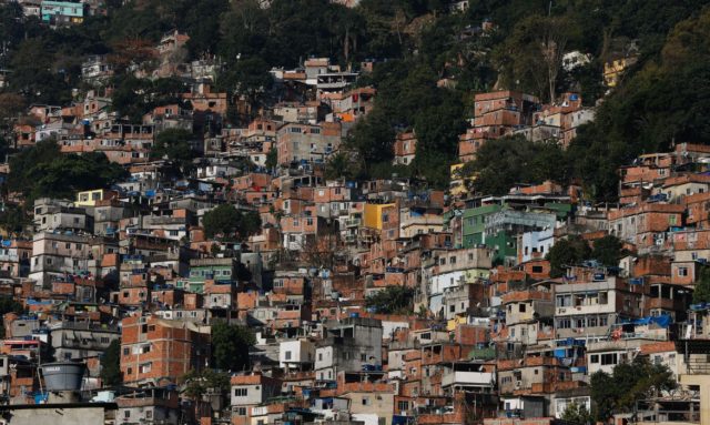 Startups criam logística para entrega em favelas