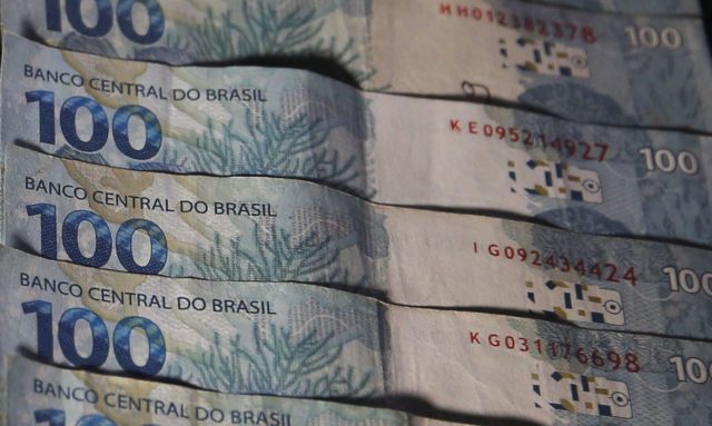 Demanda por crédito no País cai 4% outubro e cede 28% ante o 10º mês de 2021