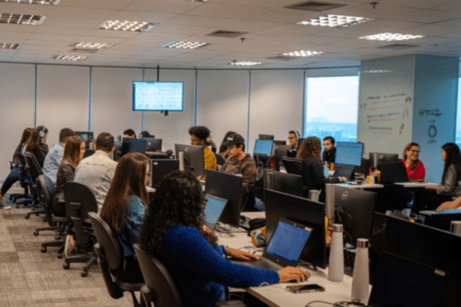 Brasil participará de teste para jornada de 4 dias de trabalho - TecMundo