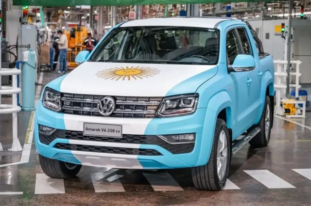 VW vai dividir com Argentina produção de caminhões