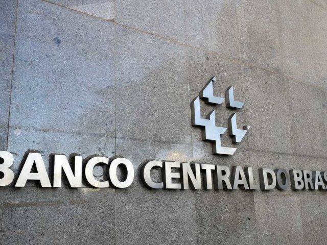 Banco Central: reduzir ou não juros é a verdadeira questão? Provavelmente, não