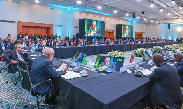 Lula participa da reunião da Comunidade de Estados Latino-Americanos e Caribenhos