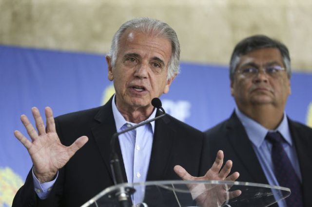 Flávio Dino, ministro da Justiça, e José Múcio, da Defesa, parecem estar em dois lados diferentes na gestão com Luiz Inácio Lula da Silva
