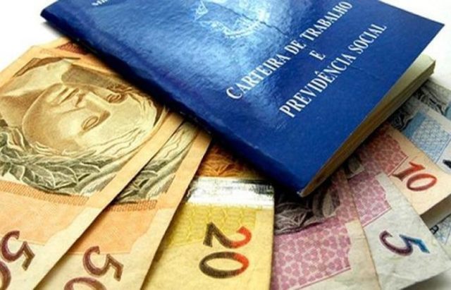 Salário mínimo irá a R$ 1.320 a partir de 1º de maio