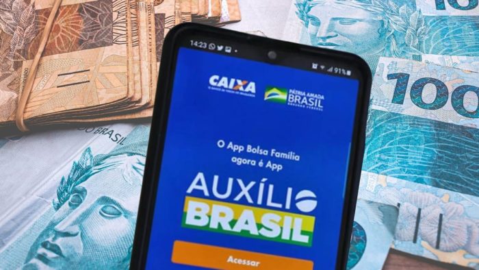Caixa deixa de oferecer consignado do Auxílio Brasil após estudos técnicos