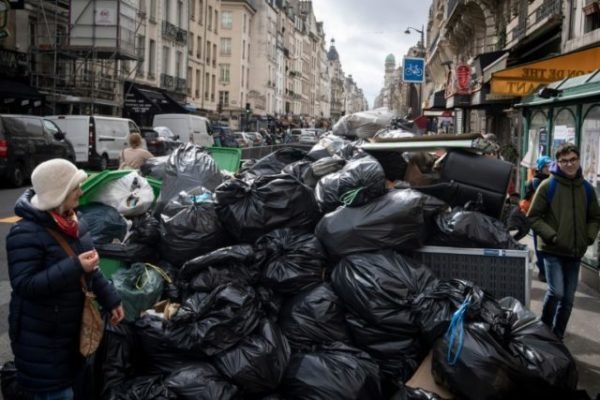 Montanhas de lixo, a nova atração turística de Paris