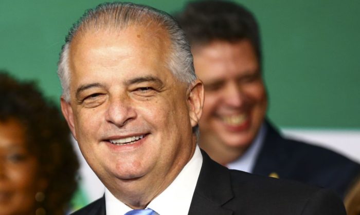Ministro detalha o Voa Brasil, programa de passagens aéreas a R$ 200
