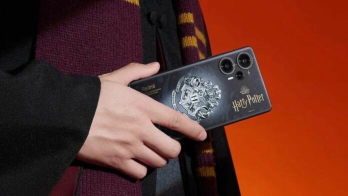 celular inspirado em Harry Potter