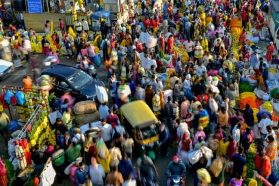 ONU: população da Índia vai superar a da China nos próximos meses