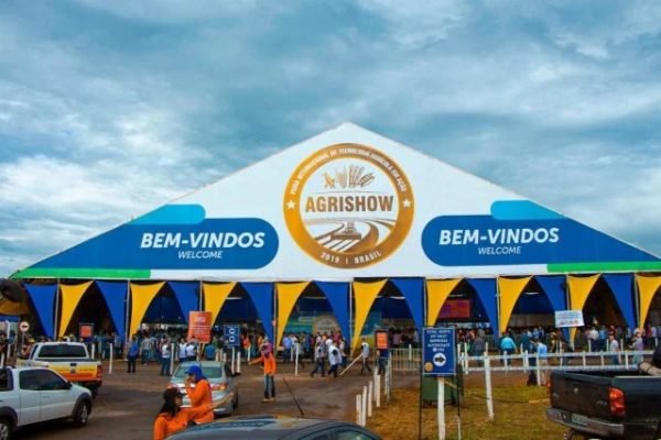 Bolsonaro e invasões do MST afastam governo do maior evento agro do País