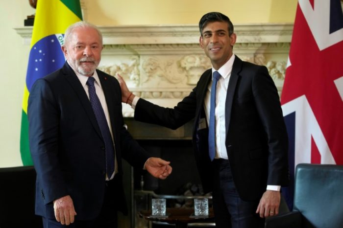 O presidente Luiz Inácio Lula da Silva se reúne com o primeiro-ministro britânico Rishi Sunak em Londres, em 5 de maio de 2023 - POOL/AFP
