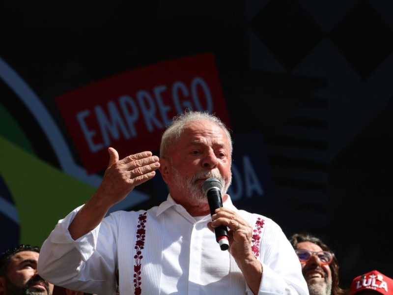 Lula participa do ato dos trabalhadores no Anhangabaú