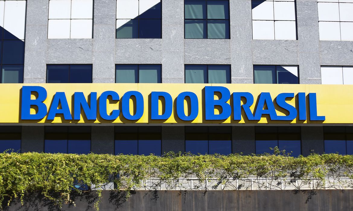 Banco do Brasil fecha acordo com Embratel e Claro para projetos de 5G