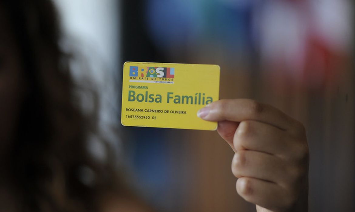 Bolsa Família inicia pagamento de adicional de R$ 50