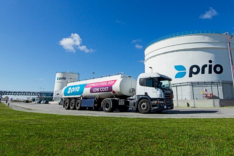 Para as oportunidades CLT, há benefícios como: vale-alimentação, vale-refeição, vale-combustível, auxílio creche, auxílio inglês, plano odontológico e de saúde