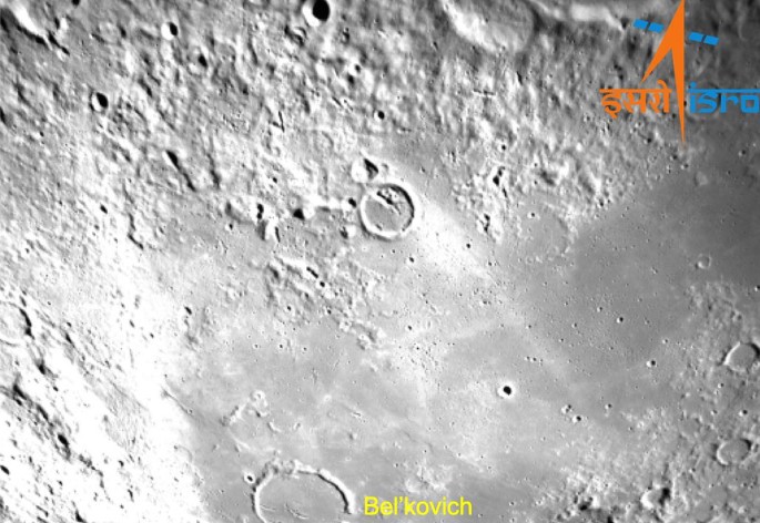 Índia divulga as primeiras fotografias do polo sul da Lua