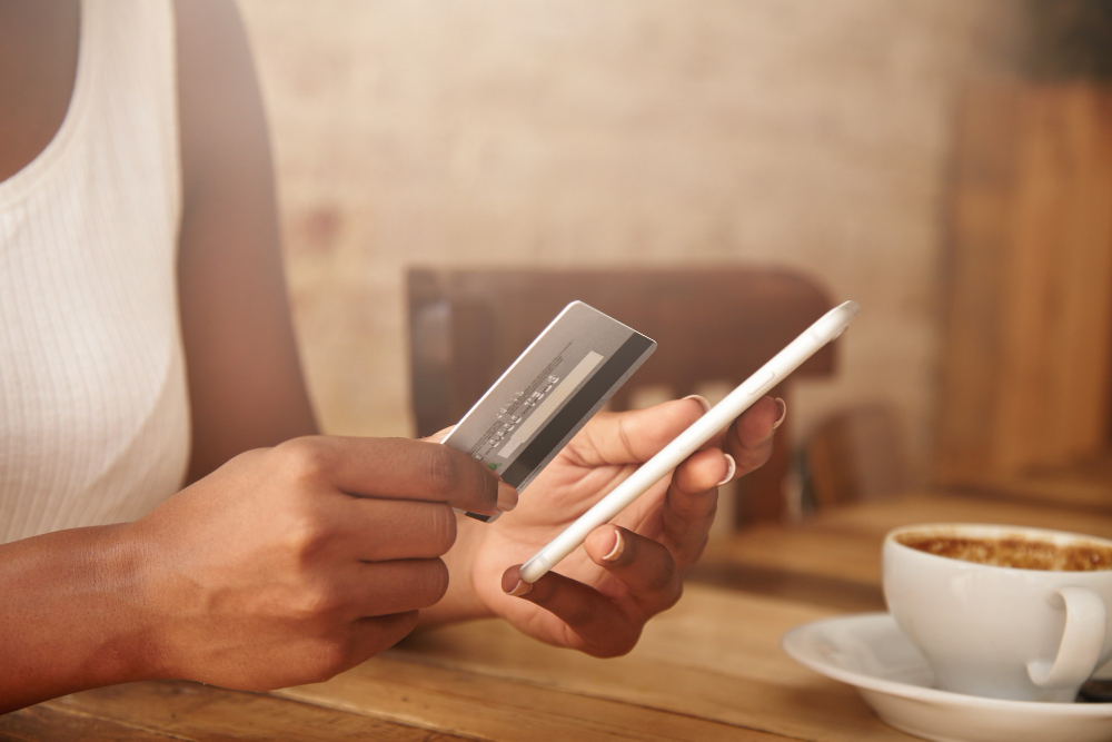 PagBank lança o ‘Tap On’, que transforma o celular em maquininha de pagamentos