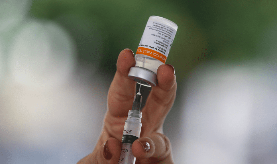 Vacinação contra a covid-19 será anual para grupos prioritários, veja quais são