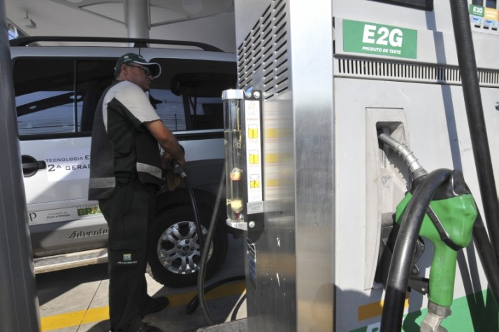 Preço do etanol cai em 13 Estados e no DF, sobe em 5 e fica estável em 7, diz ANP