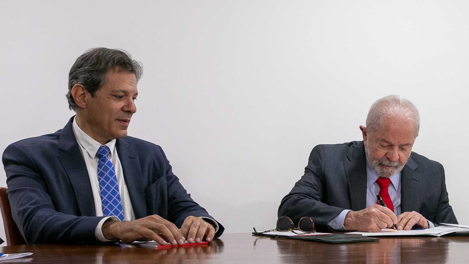 Ministro da Fazenda, Fernando Haddad, e o presidente Lula
