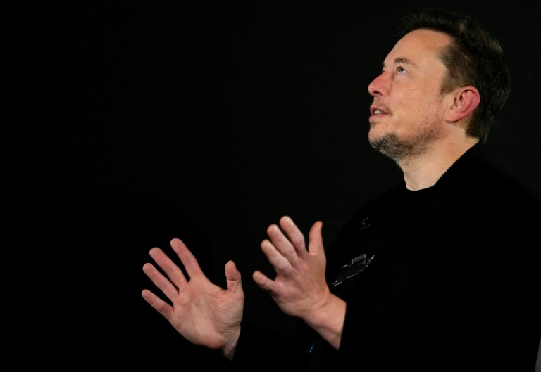 Tesla diz que Xi agradeceu por presença da empresa na China, durante encontro com Musk