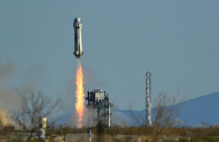 Blue Origin adia seu primeiro voo espacial desde acidente de 2022