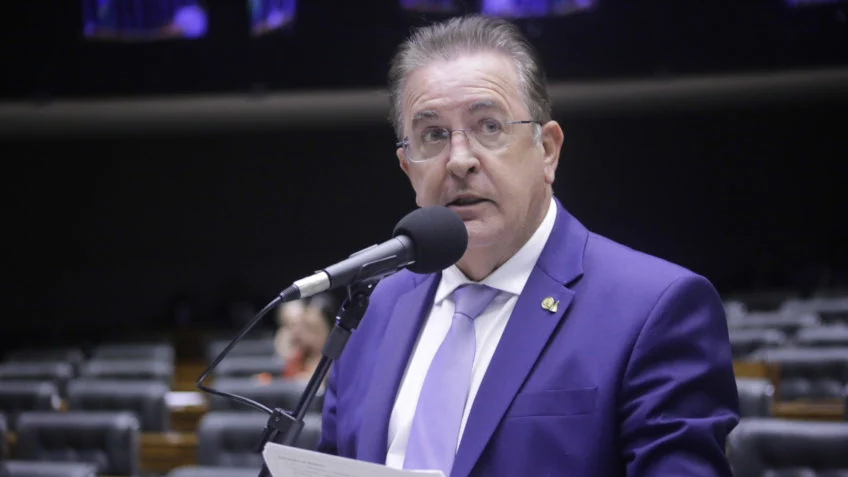 Relator do Orçamento eleva a R$ 4,96 bi valor do fundo eleitoral para eleições de 2024