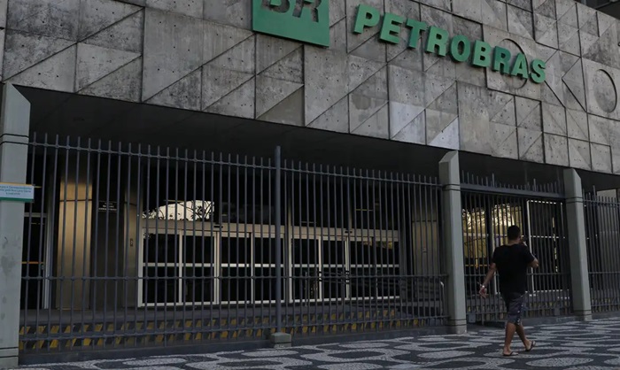 Petrobras faz concurso para nível técnico com salário de R$ 5,8 mil; inscrições começam hoje