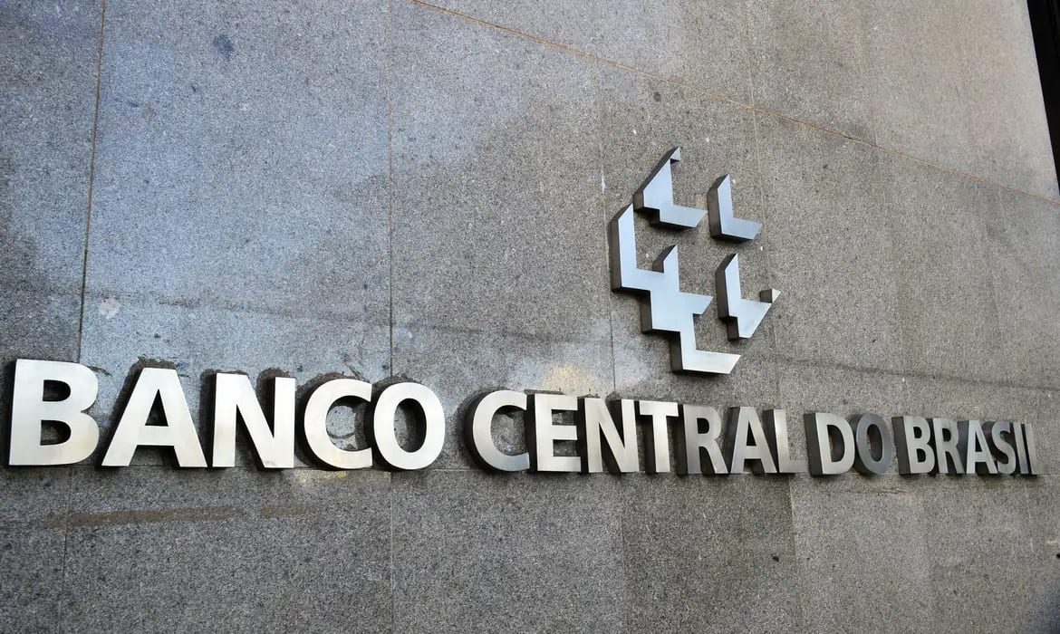 Com paralisação de servidores, Banco Central atrasa divulgação do Boletim Focus