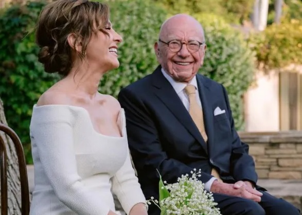 Rupert Murdoch, de 93 anos, se casou com Elena Zhukova, de 67 anos. Divulgação/News Corp