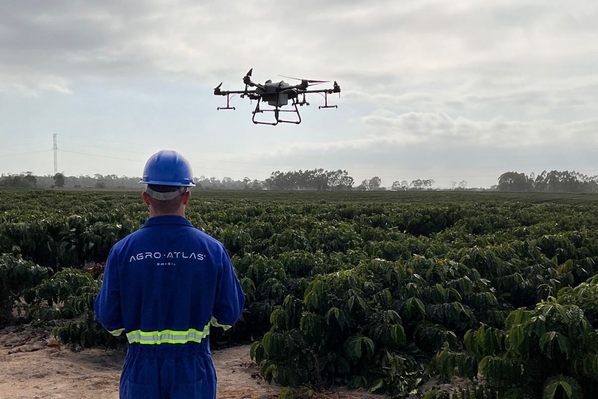 Quanto ganha um piloto de drone agrícola e quais as exigências?