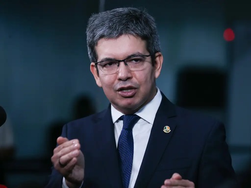 Senador, Randolfe Rodrigues, durante coletiva no Senado. Foto Lula Marques/ Agência Brasil