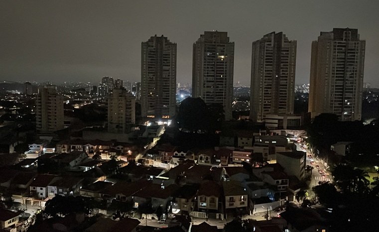 Mais de 29 mil permanecem sem luz em SP nesta segunda-feira, 15, segundo a Enel