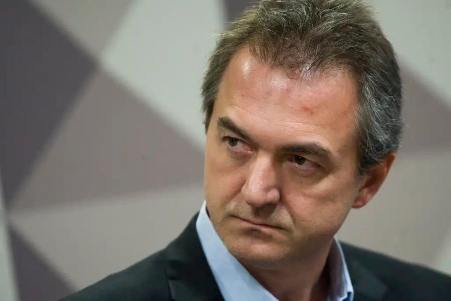 Tesouro dá aval a empréstimo de R$ 12 bilhões para reestruturação dos Correios