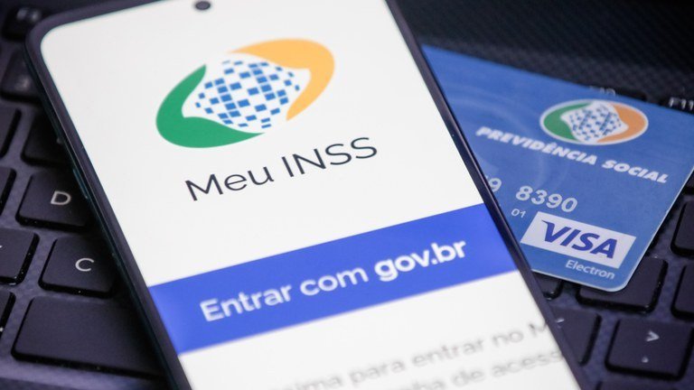 Ex-ministro de Bolsonaro já está na mira da CPMI do INSS