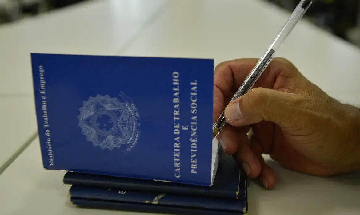 Fraude no INSS: quais os canais e locais para aposentados pedirem reembolso?
