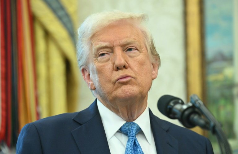 Trump critica Powell e o chama de ‘tolo’ após decisão do Fed de manter juros