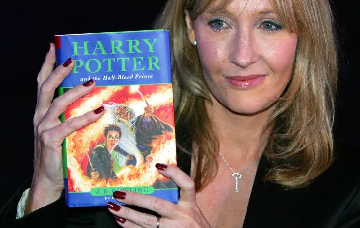 J.K Rowling, autora de Harry Potter, volta ao status de bilionária; entenda