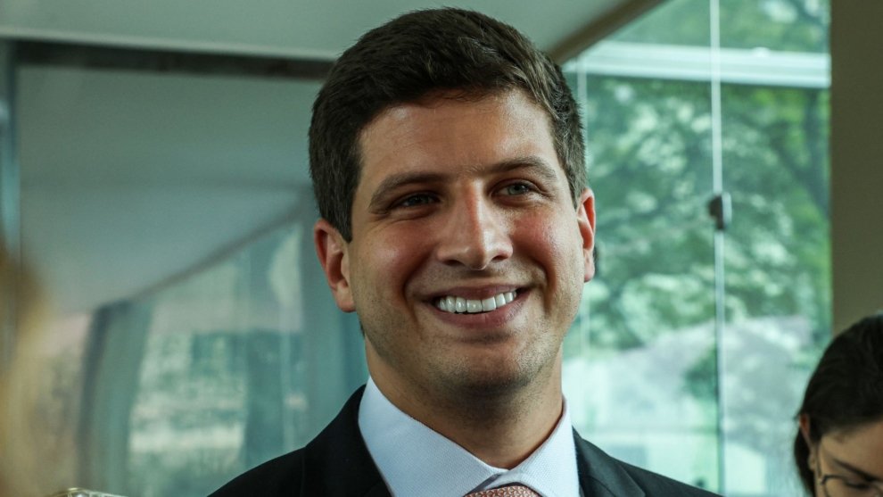 João Campos concede benefício fiscal a bets no Recife