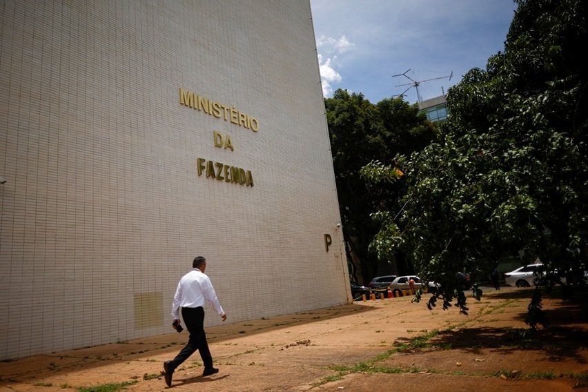 Fotografia da sede do Ministério da Fazenda em Brasília