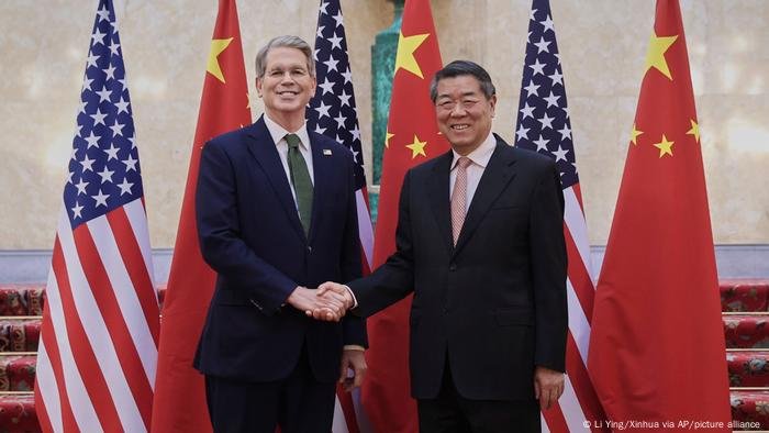 Trump anuncia trégua comercial com a China e tarifa de 55%; entenda acordo