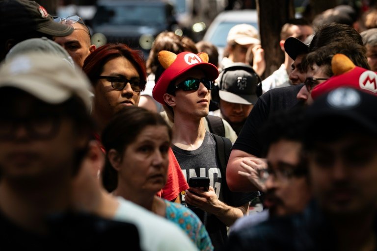 Gamers da Nintendo fazem fila para comprar o tão aguardado Switch 2; veja preço