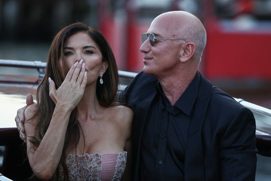 Casamento de Jeff Bezos tem festa de US$ 50 milhões e protestos em Veneza