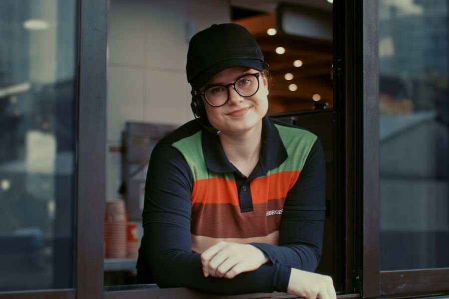 Em ação para Dia dos Namorados, Burger King dará hambúrguer grátis para ‘cornos’; veja regras