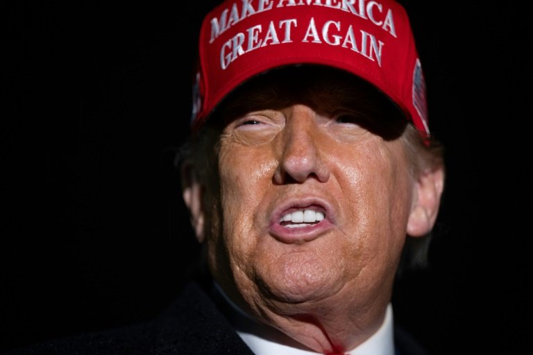 Trump eleva tarifas sobre aço e alumínio para 50%