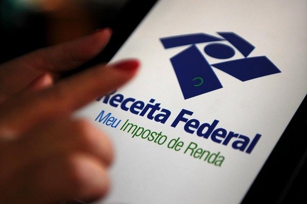 IR 2025: em fila de restituição, com pendências, processada; saiba consultar status