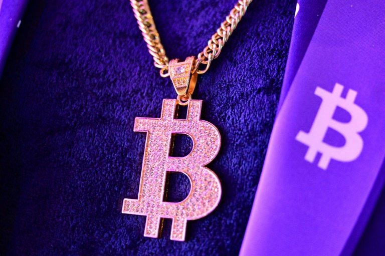 Câmara dos EUA aprova lei para regular criptomoedas