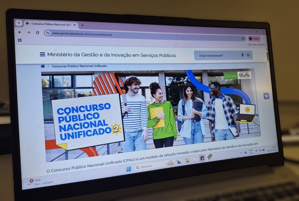 CNU 2025: 3.652 vagas e salários de até R$ 16 mil; veja valor por cargo