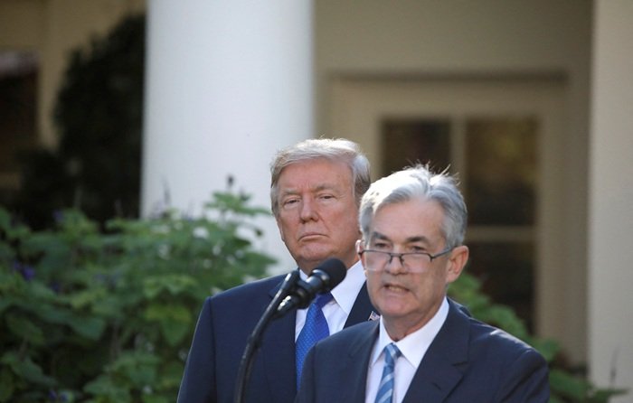 Trump visita Fed hoje em meio à pressão sobre Powell para corte de juros