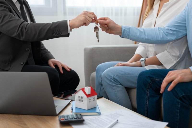 Quanto investir por mês para ter R$ 100 mil em 3 anos e dar entrada em um imóvel?